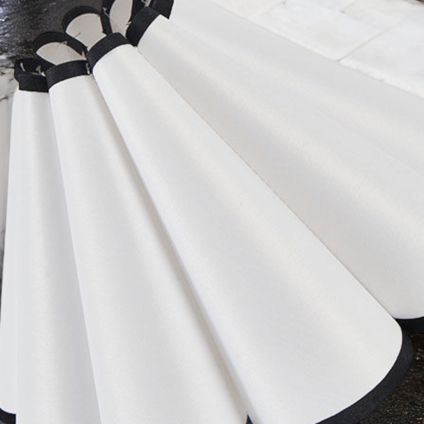 Cascade USB Table Lamp