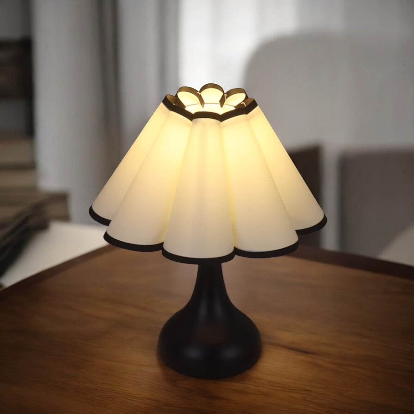 Cascade USB Table Lamp