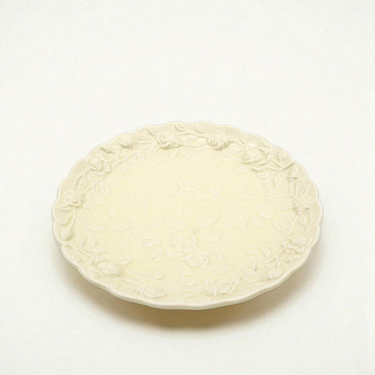 Faubourg Embossed Flat Plate